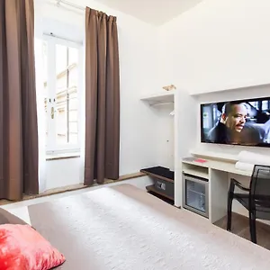 Town House Fontana Di Trevi Bed & Breakfast